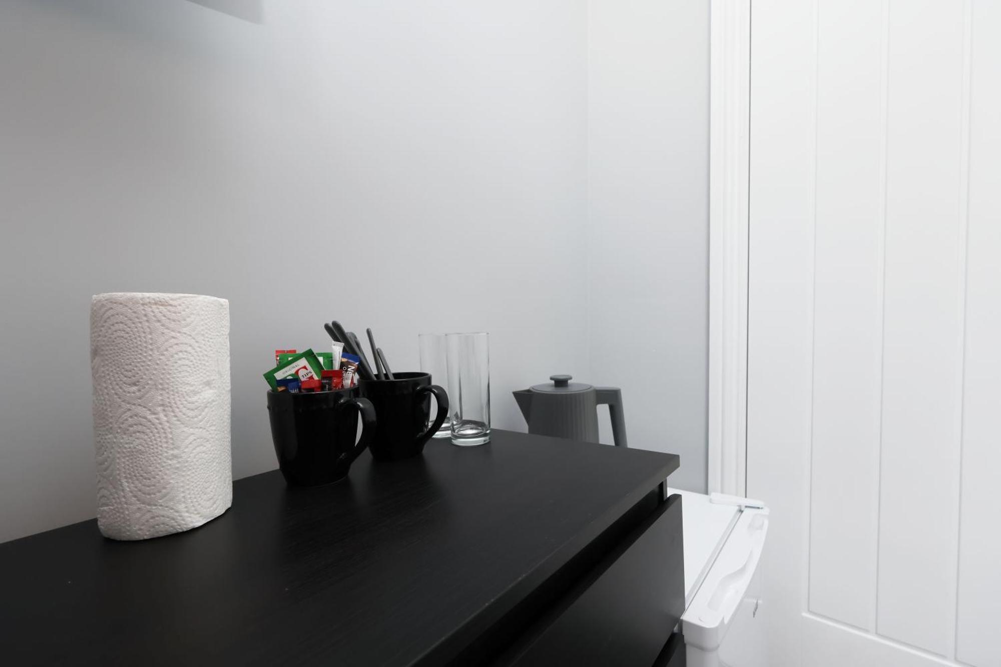 En-Suite Double Rooms, Smart Tv Comfy Style Llanelli Exterior photo